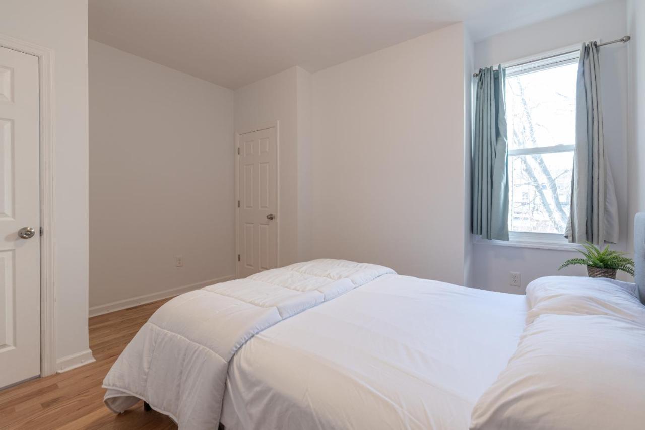 Tranquil Town House With Parking And Laundry - Just 25 Minutes To Time Square! Villa Jersey City Eksteriør billede