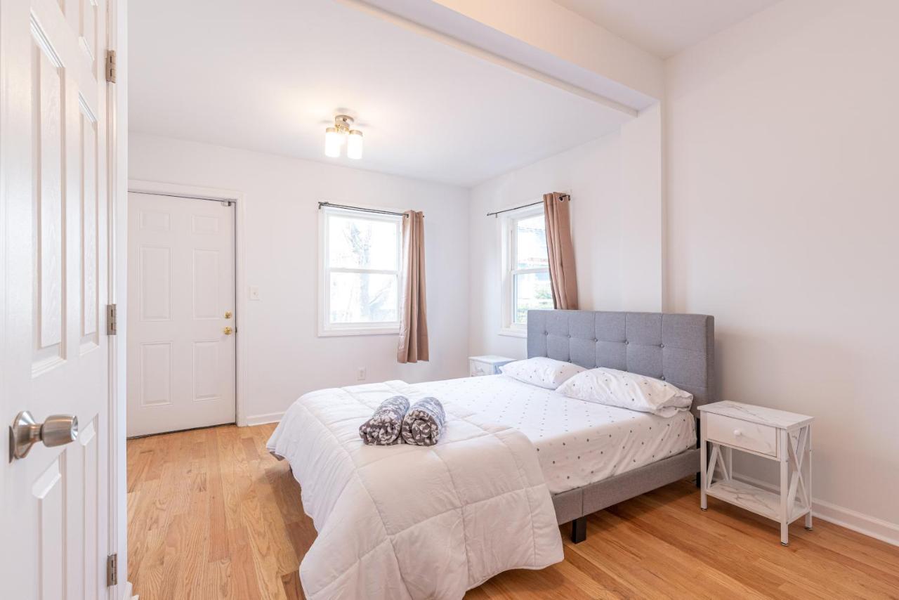 Tranquil Town House With Parking And Laundry - Just 25 Minutes To Time Square! Villa Jersey City Eksteriør billede