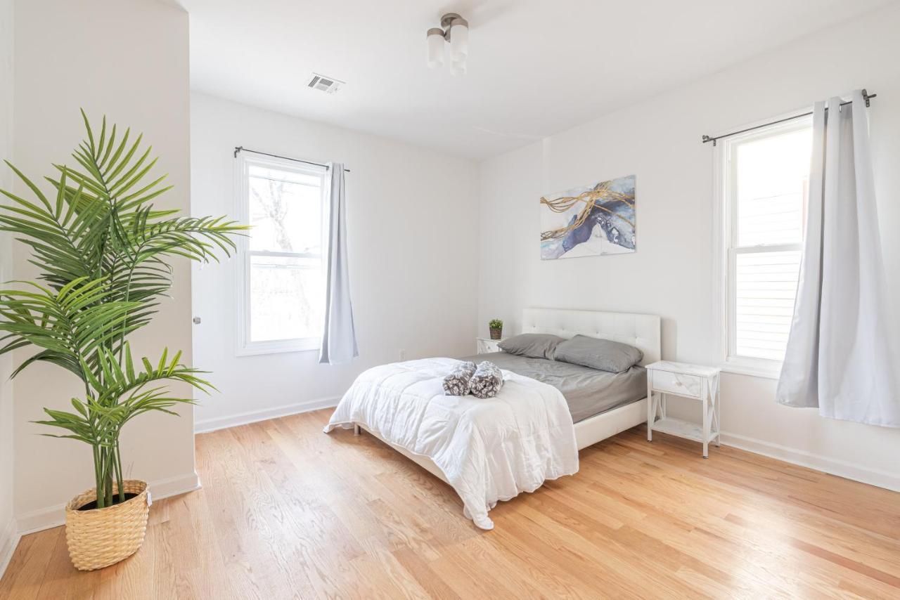 Tranquil Town House With Parking And Laundry - Just 25 Minutes To Time Square! Villa Jersey City Eksteriør billede
