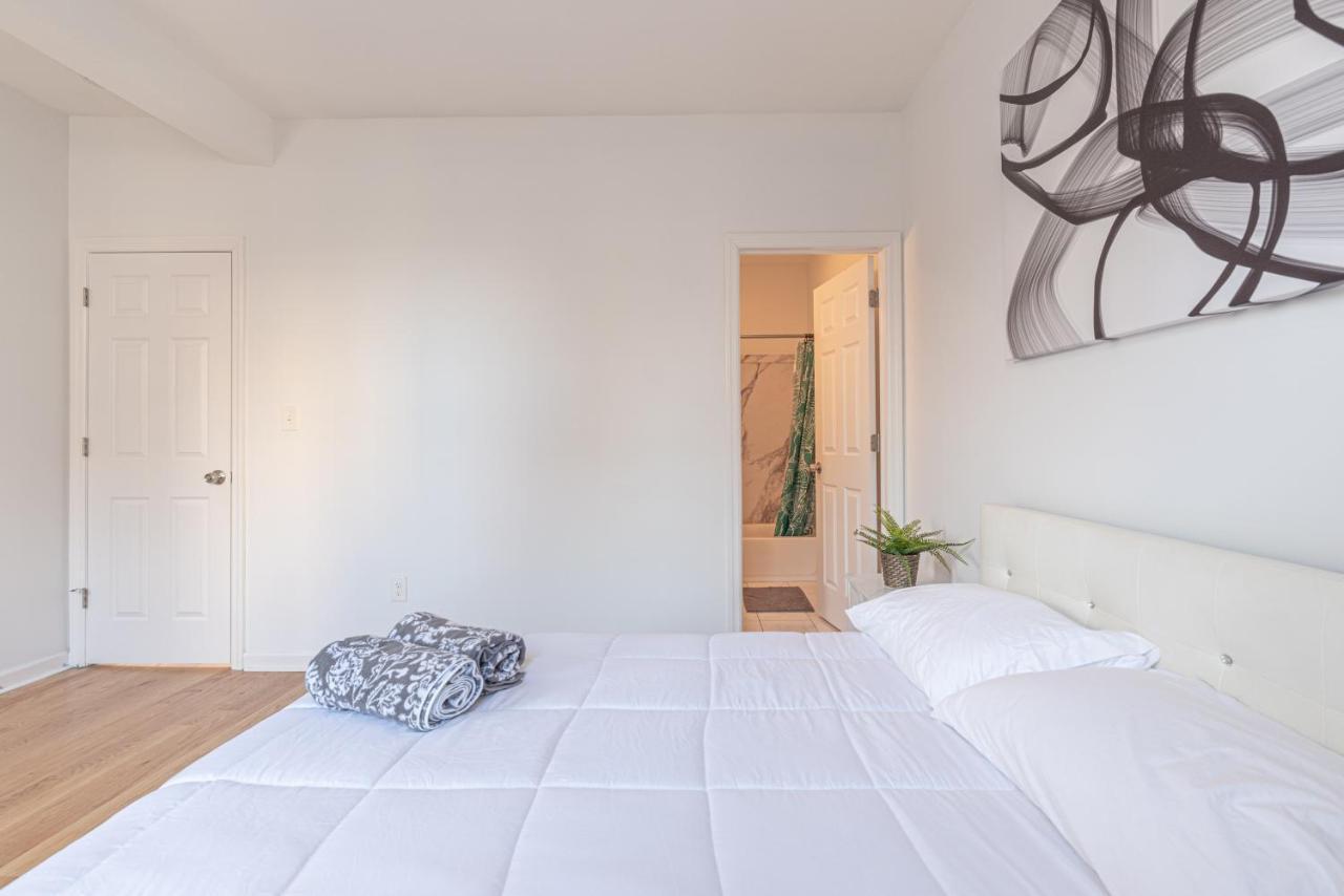 Tranquil Town House With Parking And Laundry - Just 25 Minutes To Time Square! Villa Jersey City Eksteriør billede